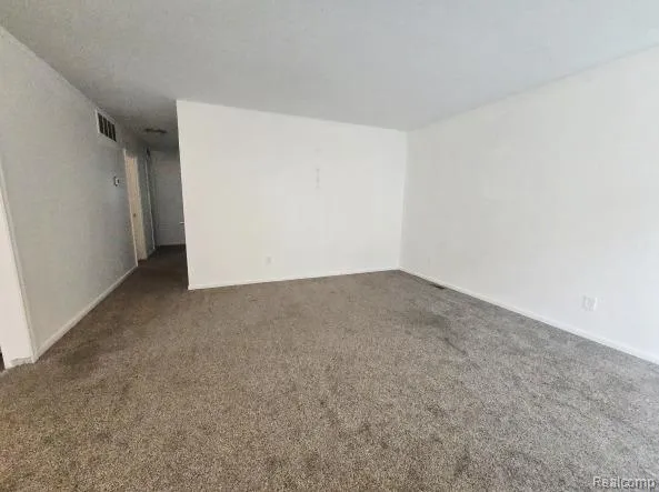 1292 Moulin Avenue Madison Heights City, MI 48071