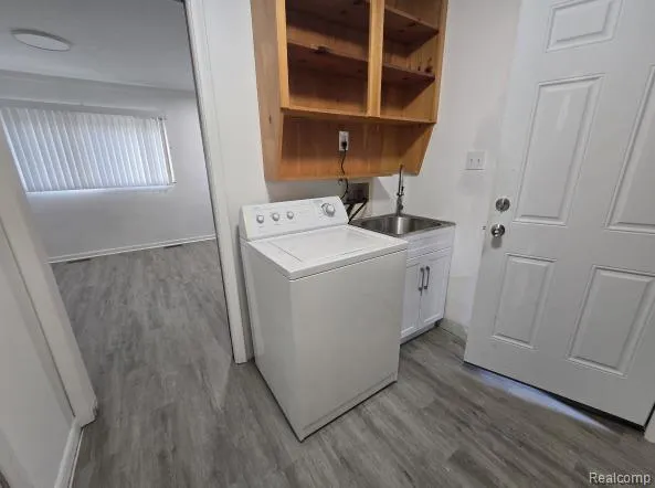 1292 Moulin Avenue Madison Heights City, MI 48071