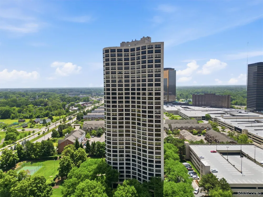 5000 Town Center #1806 Southfield City, MI 48075