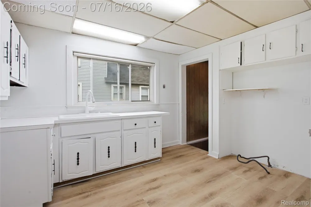 147 Charles Street River Rouge City, MI 48218