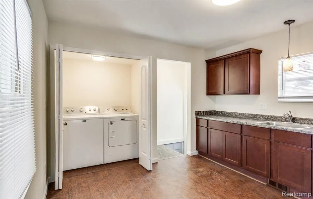 2365 Welch Road Commerce Charter Township, MI 48390