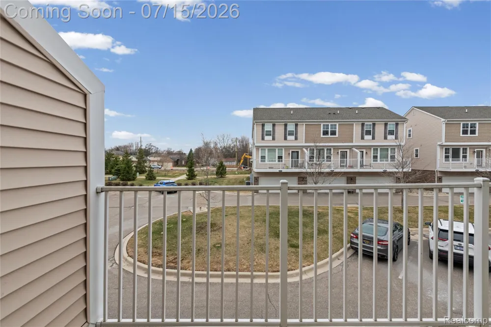 4616 Bradley Circle Troy City, MI 48085