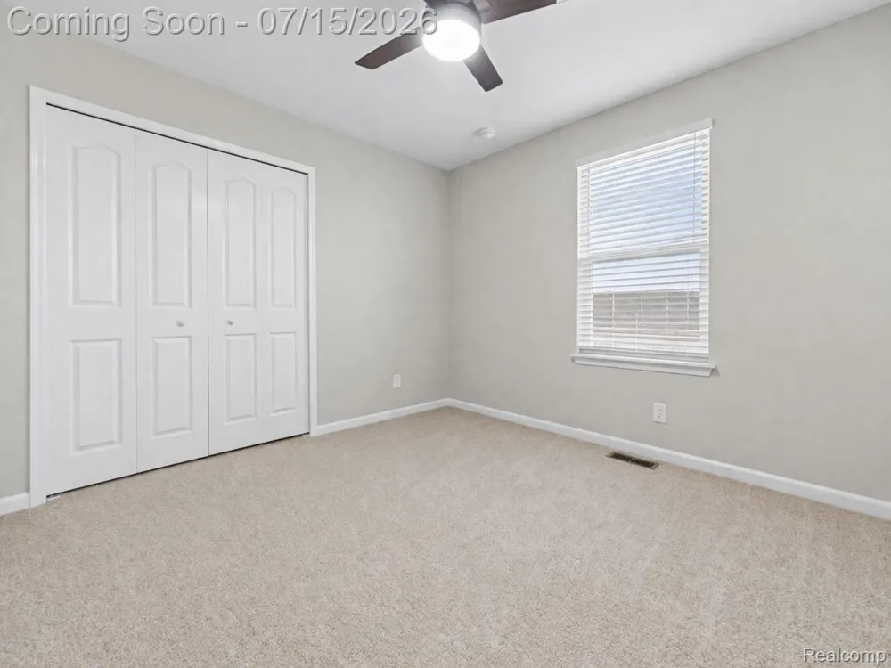 4616 Bradley Circle Troy City, MI 48085