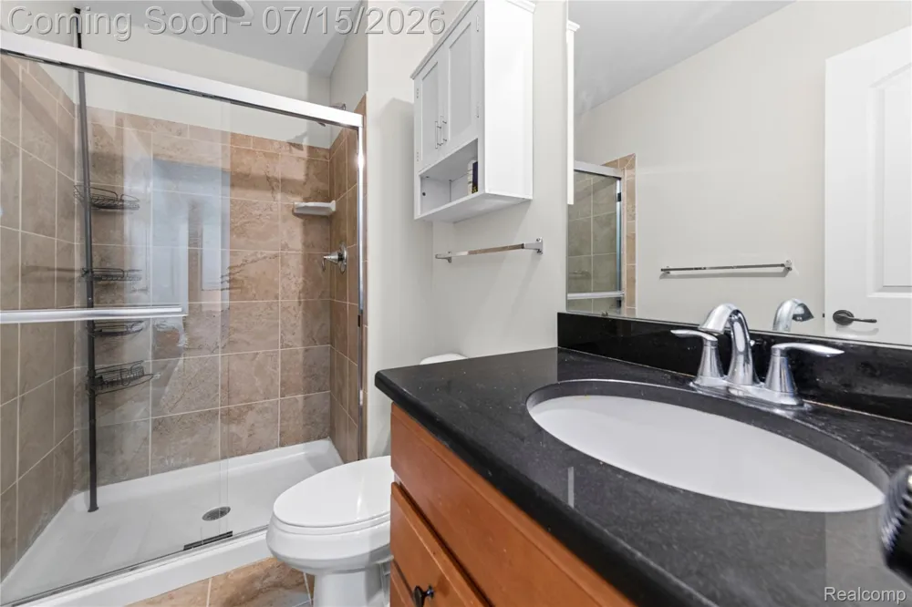 4616 Bradley Circle Troy City, MI 48085