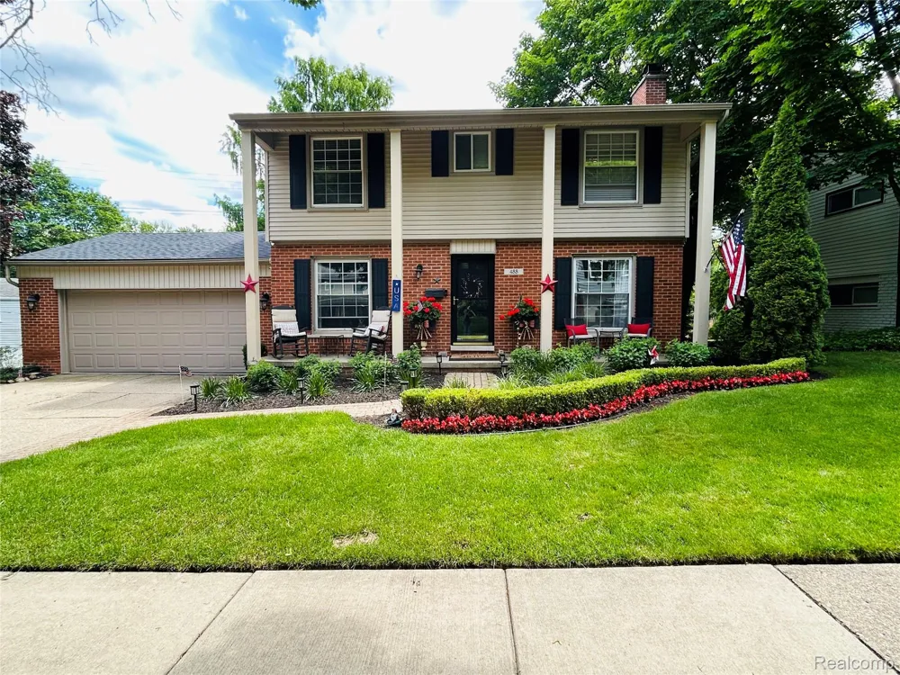 488 Welch Road Northville City, MI 48167
