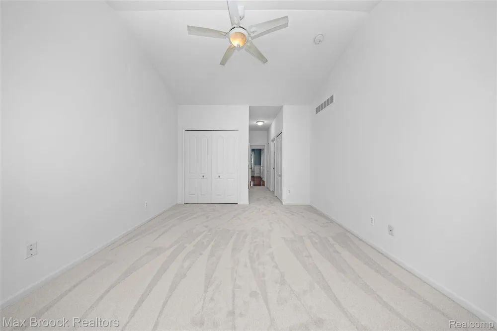 1723 Pine Forest Drive Commerce Charter Township, MI 48390