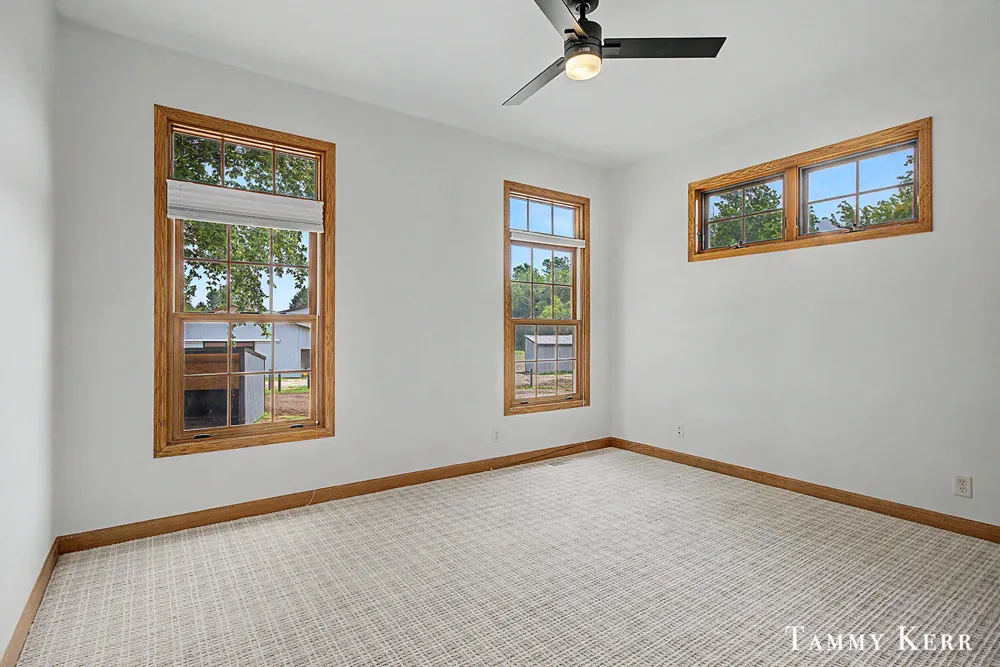 6220 146th Avenue Laketown Township, MI 49423