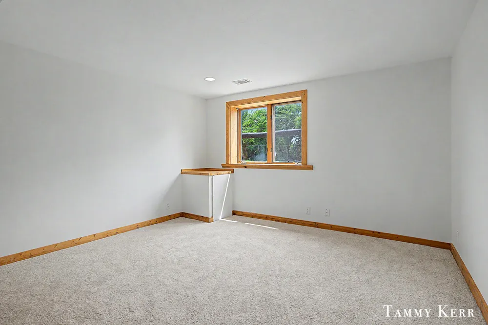 6220 146th Avenue Laketown Township, MI 49423