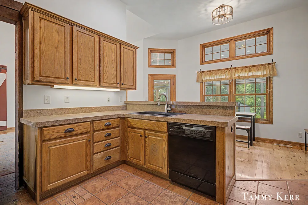 6220 146th Avenue Laketown Township, MI 49423