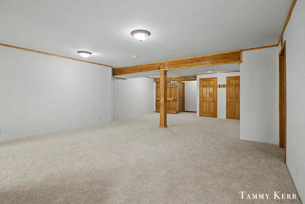 6220 146th Avenue Laketown Township, MI 49423