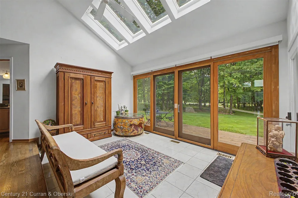 11349 Philway St Court Brighton Township, MI 48114