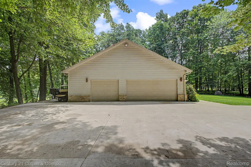 11349 Philway St Court Brighton Township, MI 48114