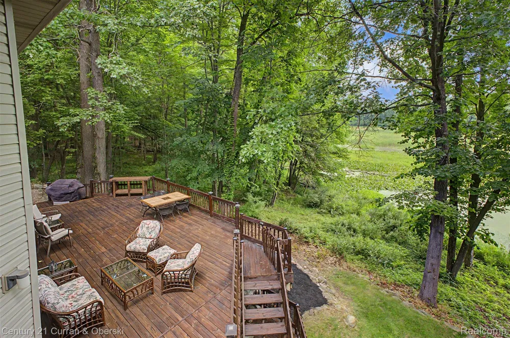 11349 Philway St Court Brighton Township, MI 48114
