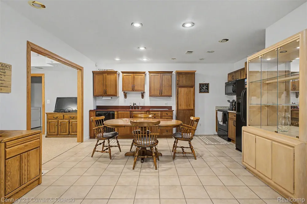 11349 Philway St Court Brighton Township, MI 48114