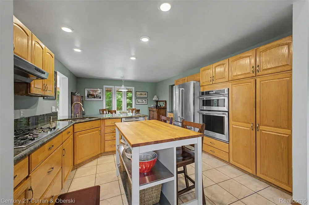 11349 Philway St Court Brighton Township, MI 48114