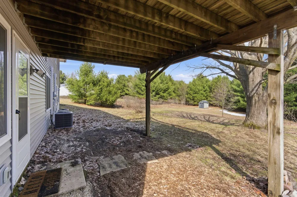 W Manhattan Long Lake Township, MI 49685