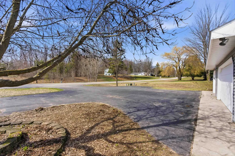 W Manhattan Long Lake Township, MI 49685