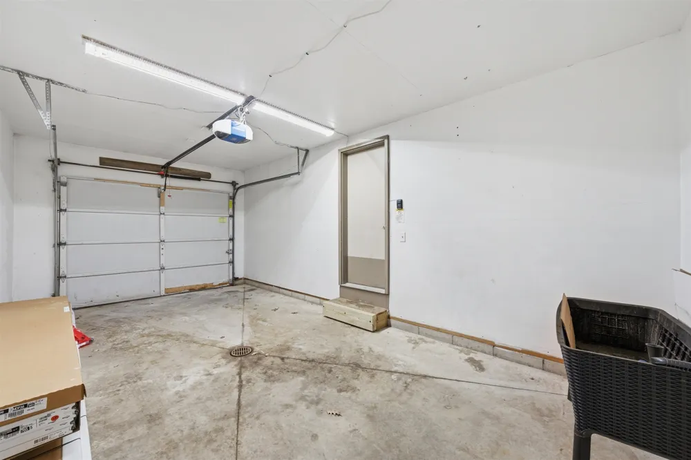 W Manhattan Long Lake Township, MI 49685