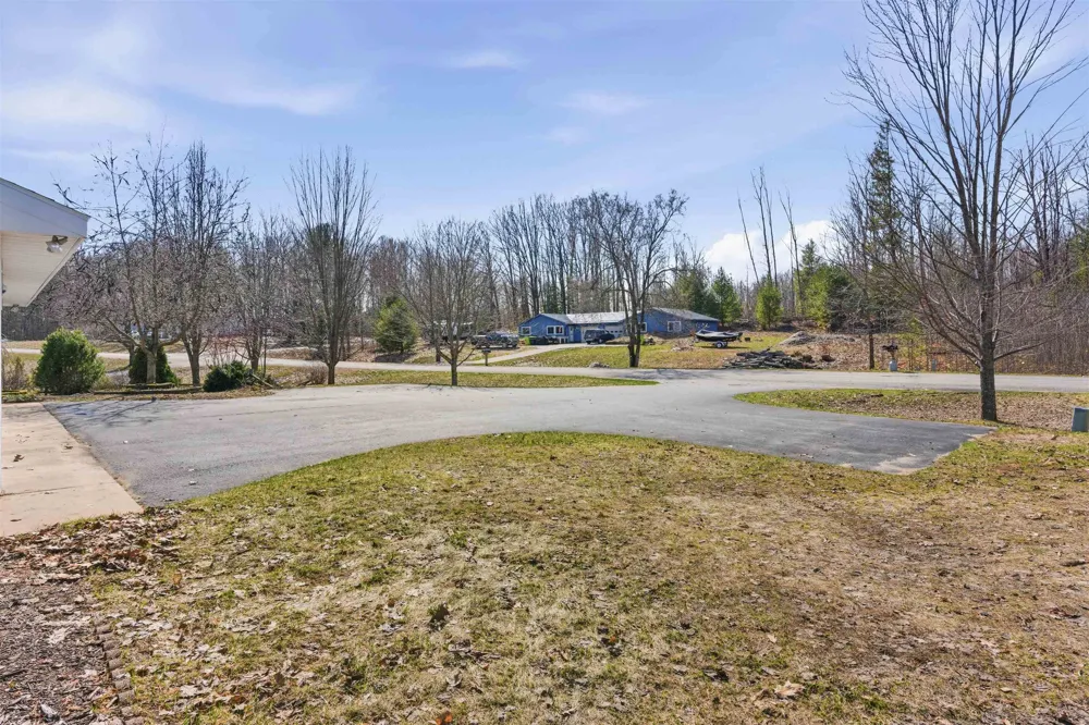 W Manhattan Long Lake Township, MI 49685