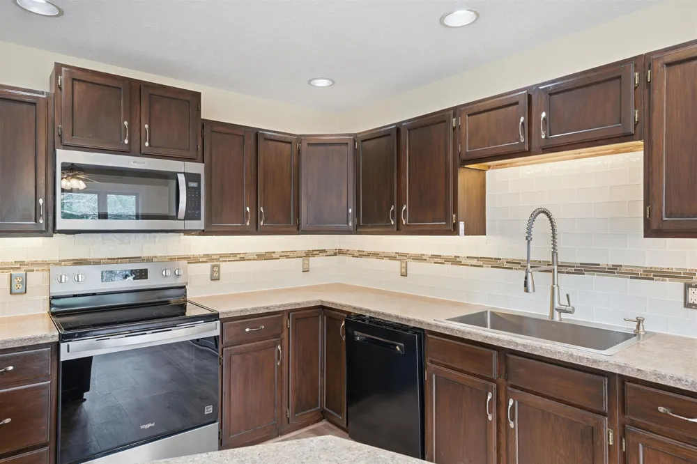 W Manhattan Long Lake Township, MI 49685