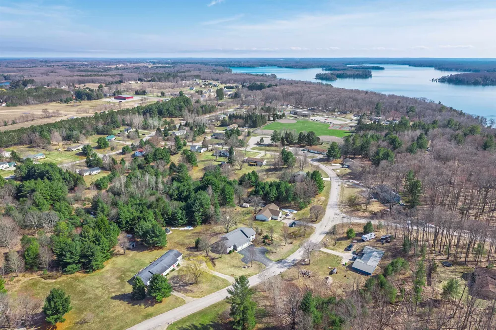 W Manhattan Long Lake Township, MI 49685