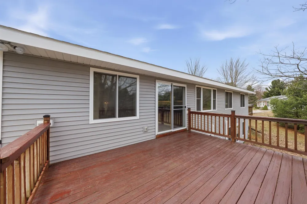 W Manhattan Long Lake Township, MI 49685