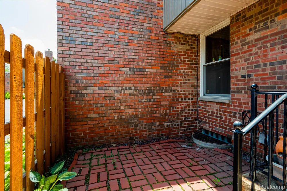 1911 Hyde Park Detroit City, MI 48207