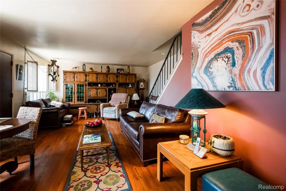 1911 Hyde Park Detroit City, MI 48207