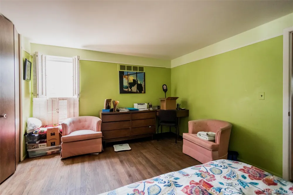 1911 Hyde Park Detroit City, MI 48207