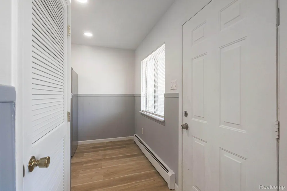 2475 S COMMERCE ROAD #10 Wolverine Lake Village, MI 48390
