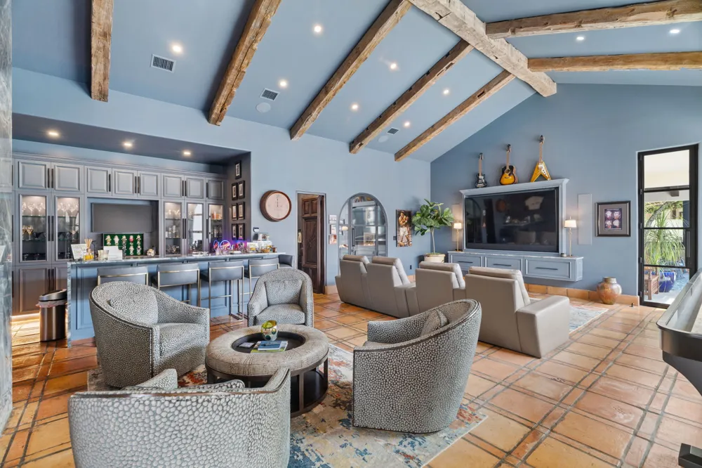 125 Plaza Escondido Horseshoe Bay, TX 78657