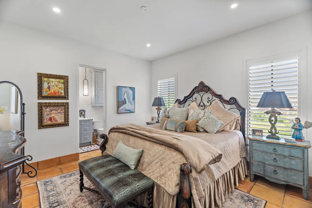 125 Plaza Escondido Horseshoe Bay, TX 78657