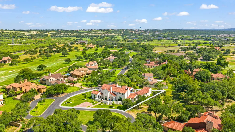 125 Plaza Escondido Horseshoe Bay, TX 78657