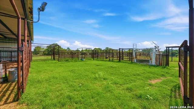 1162 County Road 234B Hallettsville, TX 77964