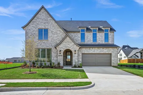10020 Cresent Drive