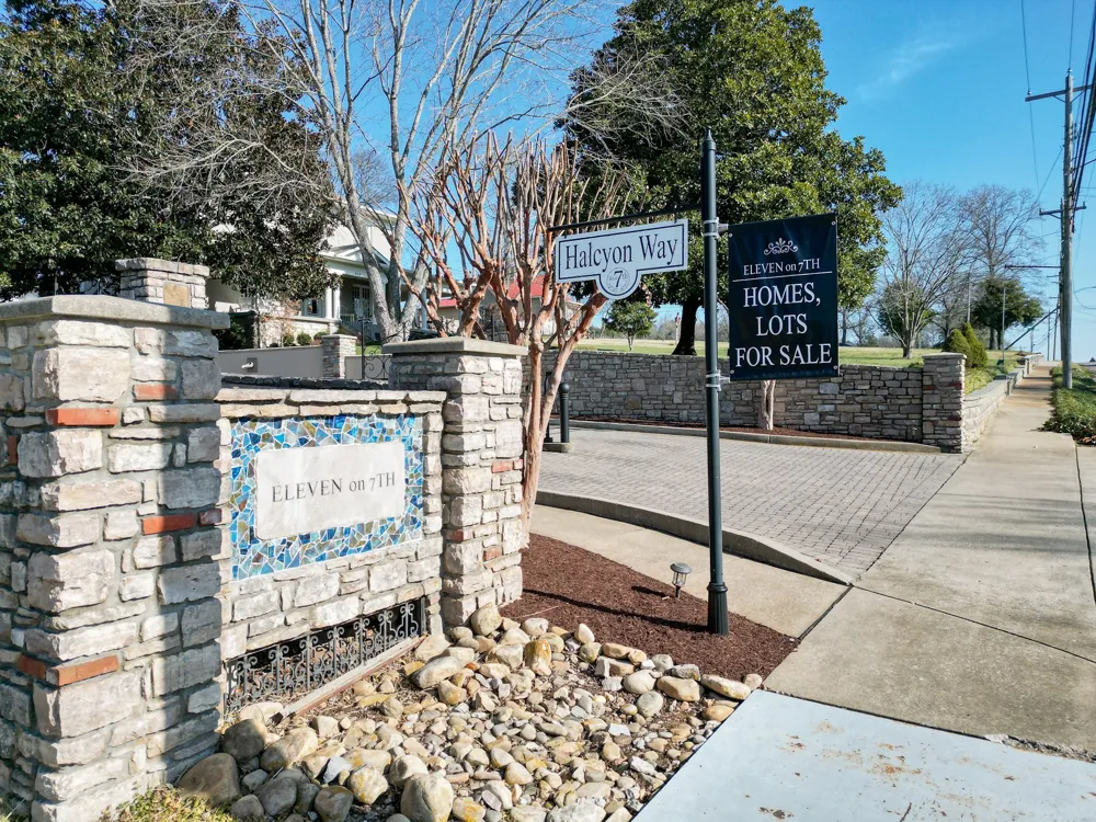 705 Halcyon Way Columbia, TN 38401