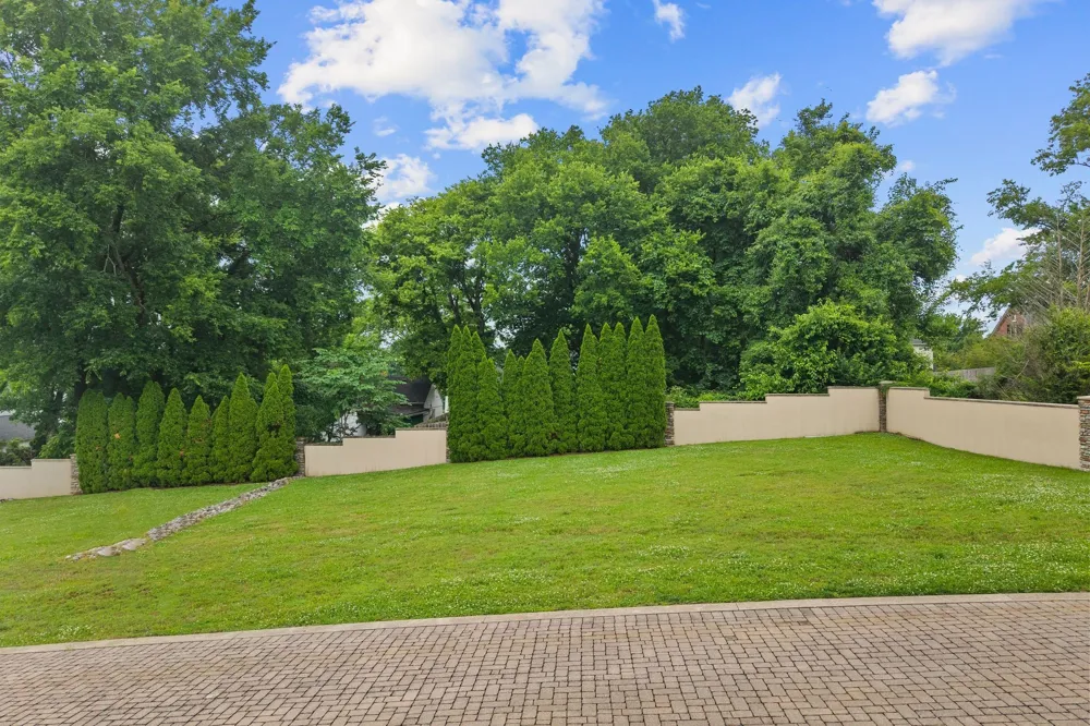 705 Halcyon Way Columbia, TN 38401
