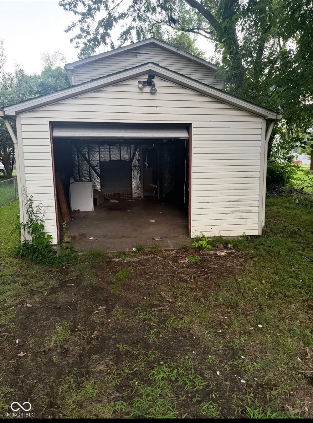 2111 22nd Terre Haute, IN 47804