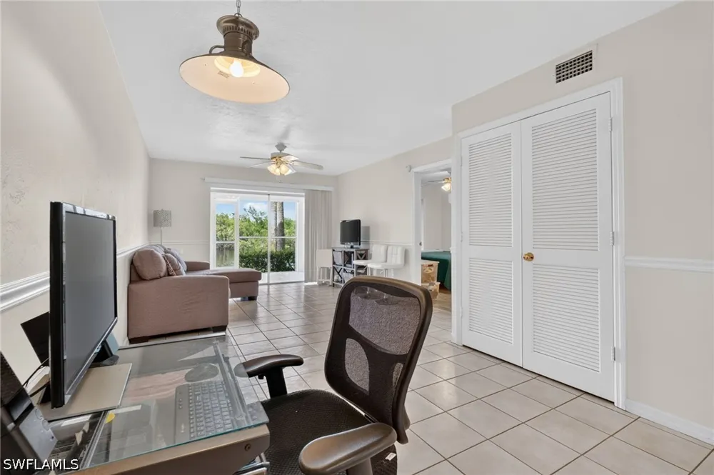 MAINSAIL DRIVE #1802 Naples, FL 34114