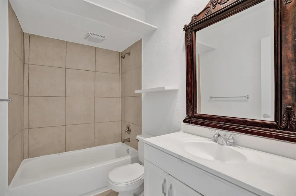 2311 NE 36th Street #2f Lighthouse Point, FL 33064