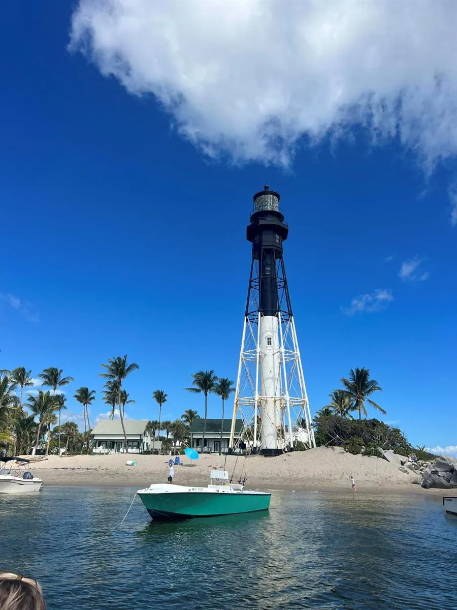 2311 NE 36th Street #2f Lighthouse Point, FL 33064