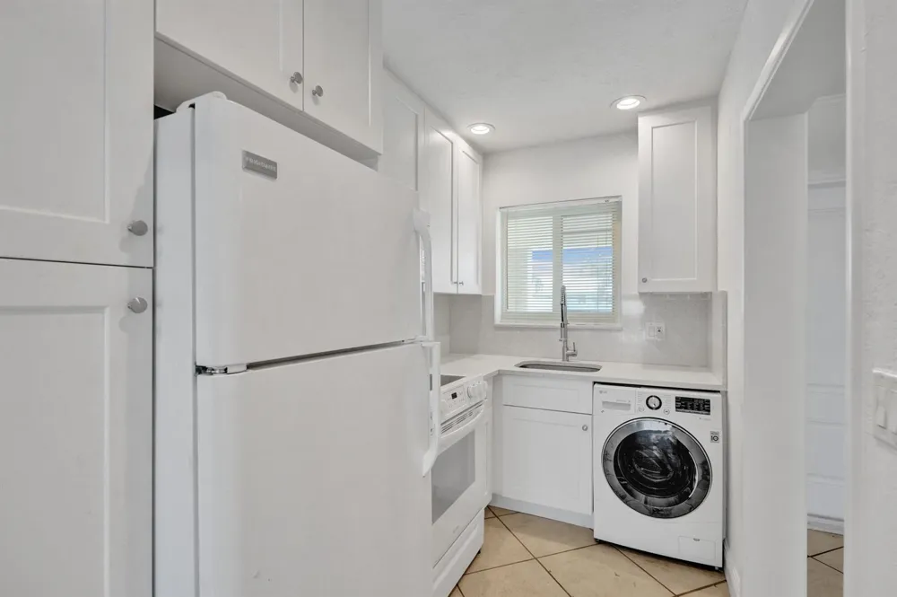 2311 NE 36th Street #2f Lighthouse Point, FL 33064