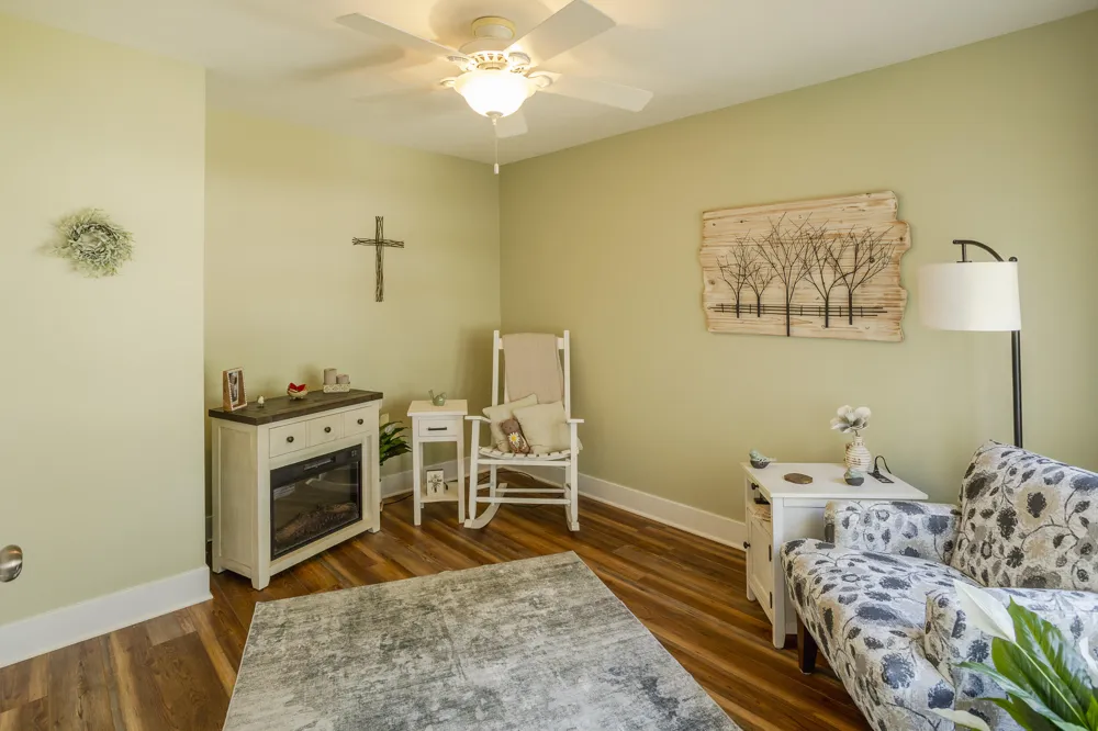 10087 S Crossroad Circle SE #12 Caledonia, MI 49316