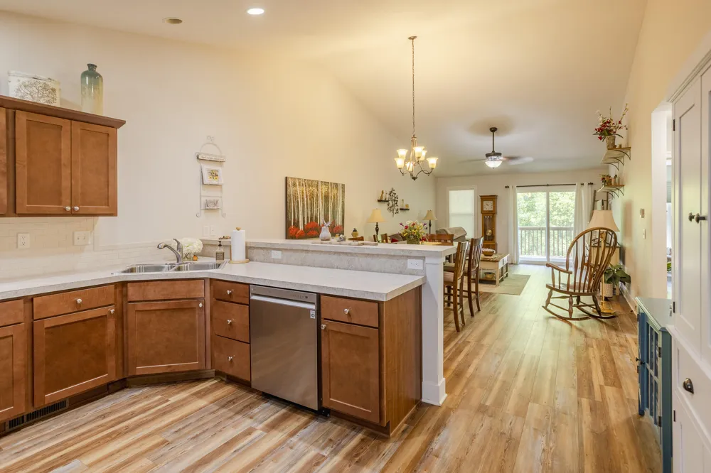 10087 S Crossroad Circle SE #12 Caledonia, MI 49316