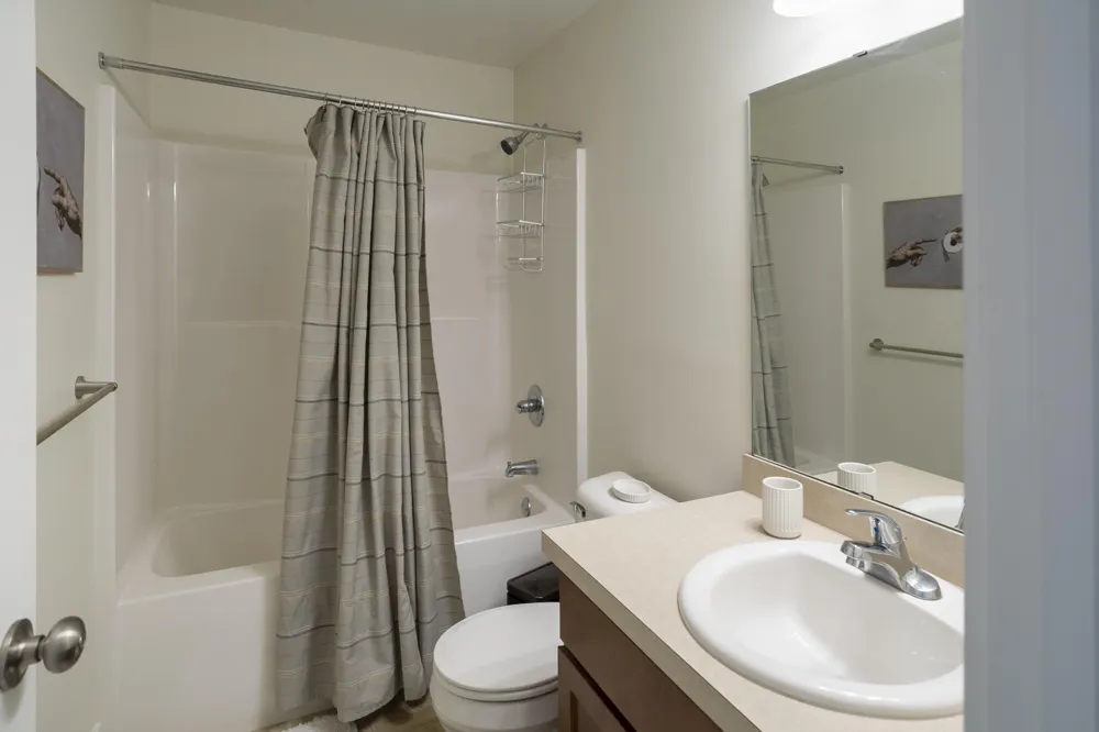 10087 S Crossroad Circle SE #12 Caledonia, MI 49316