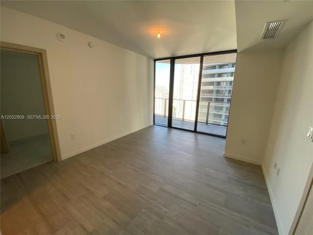 1000 BRICKELL PLAZA #3309 Miami, FL 33131