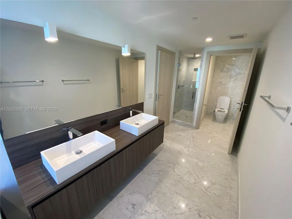 1000 BRICKELL PLAZA #3309 Miami, FL 33131