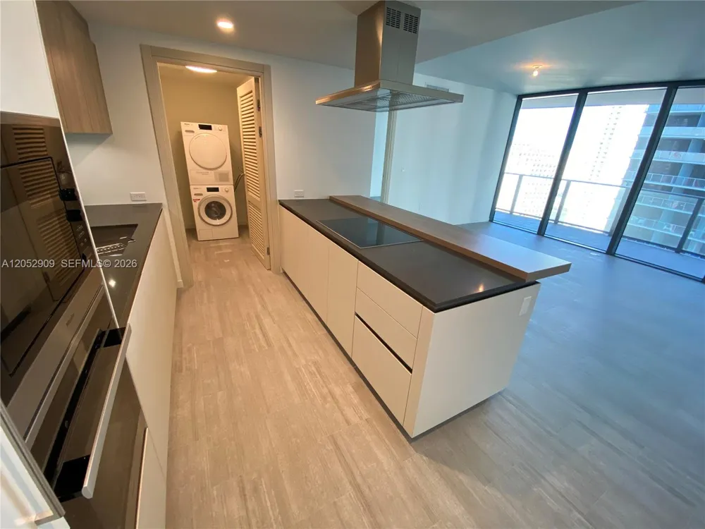 1000 BRICKELL PLAZA #3309 Miami, FL 33131