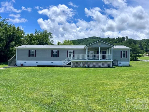 755 Fairview Loop