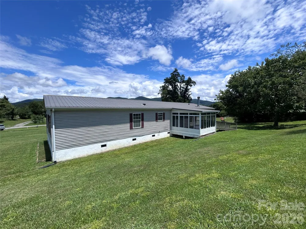 755 Fairview Loop Hot Springs, NC 28743